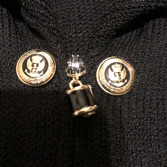 ST.JOHN BASICS - Picture 3 of 4